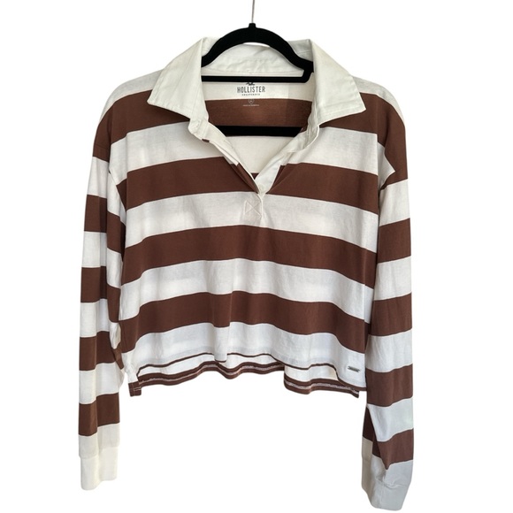 Hollister Tops - NWOT Hollister brown and white rugby style crop top size Medium